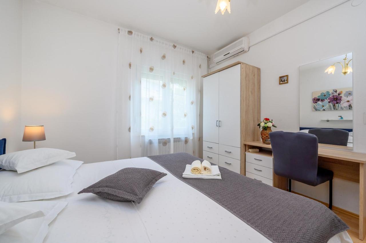 Apartments Juric Podstrana Exterior photo